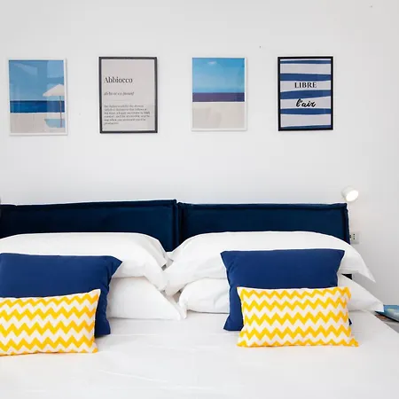 Estate4home - Blue Margar Sorrent