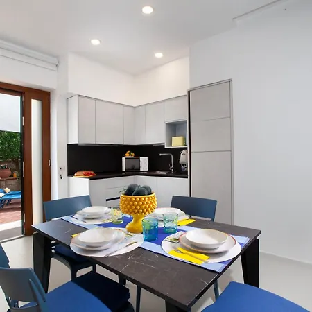 Estate4home - Blue Margar Apartment *