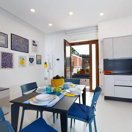 Estate4home - Blue Margar Sorrent